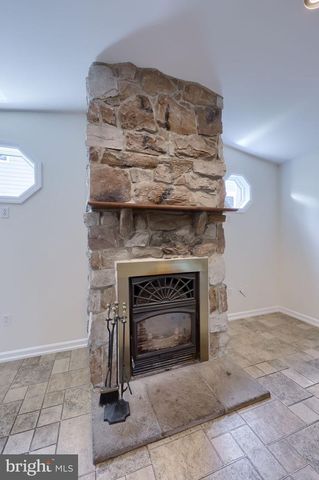 2810 HARRISBURG PIKE, Lancaster, PA 17601