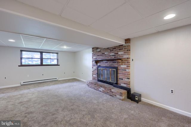 2810 HARRISBURG PIKE, Lancaster, PA 17601