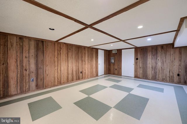 2810 HARRISBURG PIKE, Lancaster, PA 17601