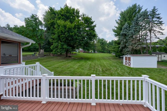 2810 HARRISBURG PIKE, Lancaster, PA 17601
