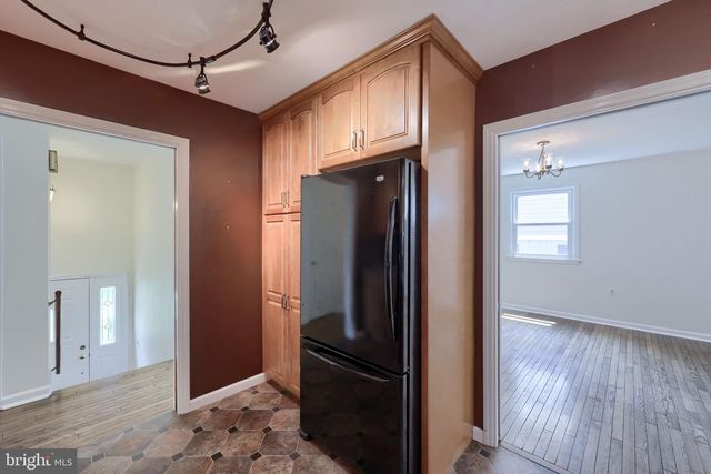 2810 HARRISBURG PIKE, Lancaster, PA 17601