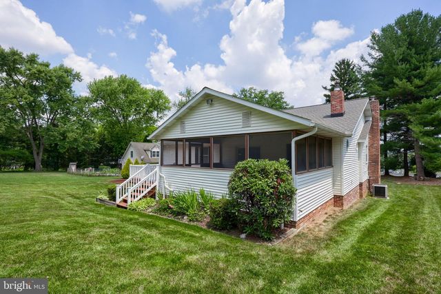 2810 HARRISBURG PIKE, Lancaster, PA 17601