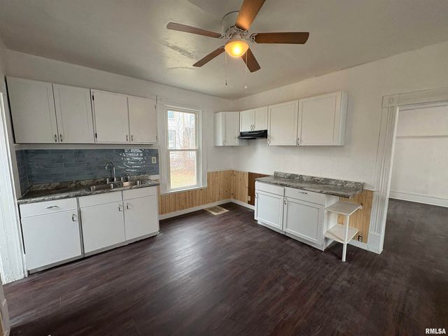 804 NE MONROE Street, Peoria, IL 61603