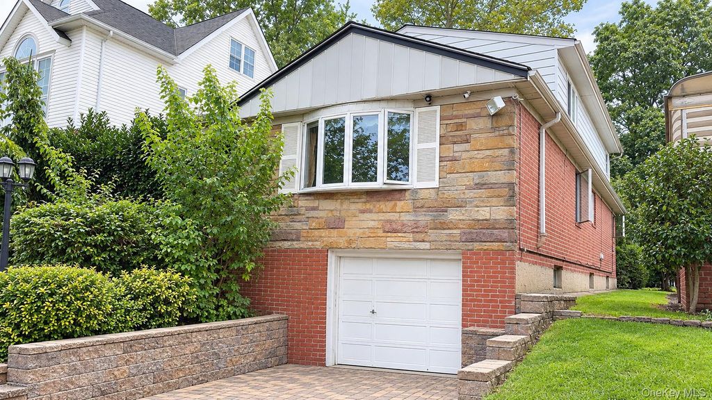 6722 170th Street, Fresh Meadows, NY 11365 — photo 2