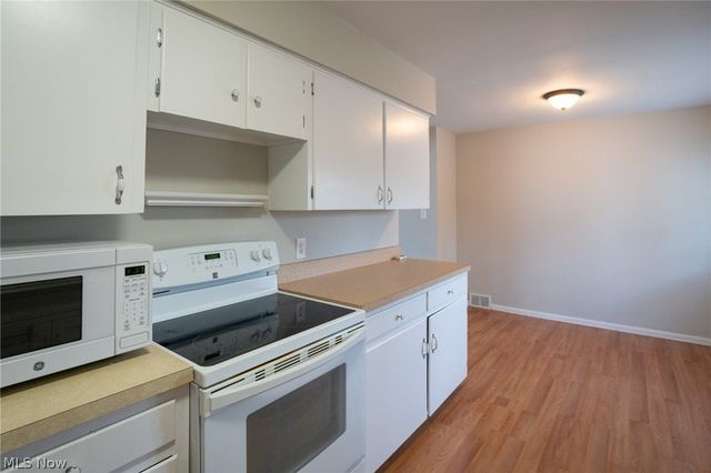 970 S Chillicothe Road, Aurora, OH 44202