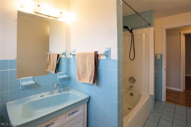 970 S Chillicothe Road, Aurora, OH 44202