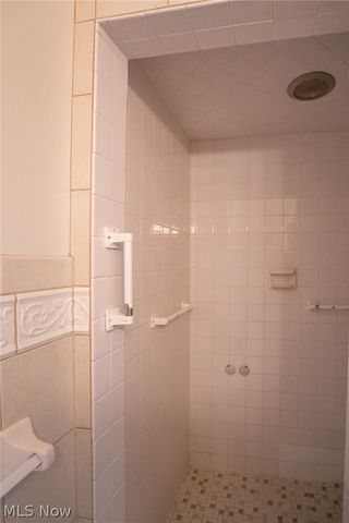 970 S Chillicothe Road, Aurora, OH 44202