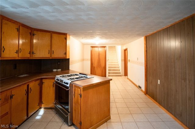 970 S Chillicothe Road, Aurora, OH 44202