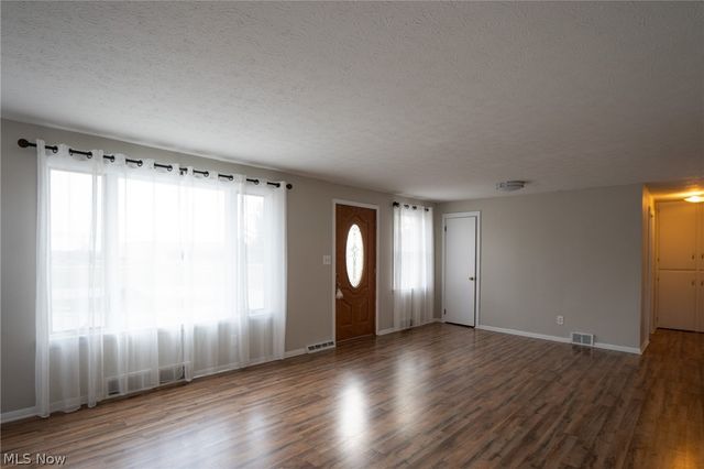 970 S Chillicothe Road, Aurora, OH 44202