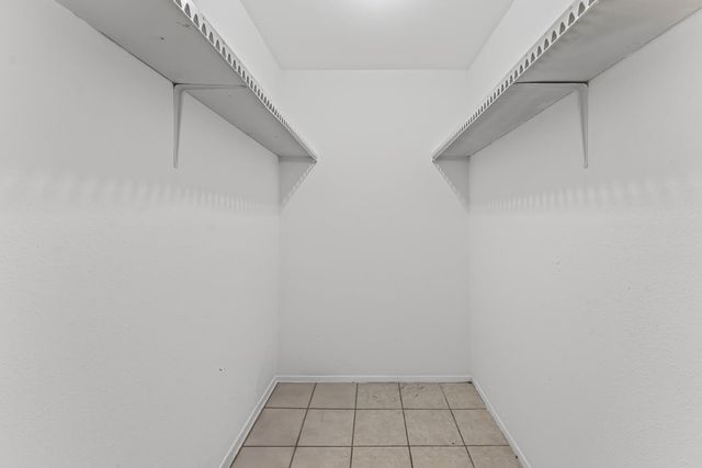 4627 Wild Indigo Street 591, Houston, TX 77027