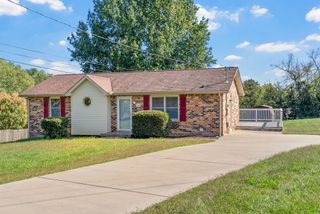 780 Pollard Rd, Clarksville, TN 37042