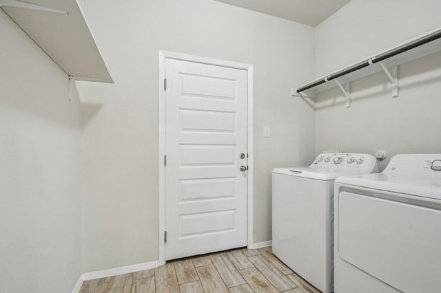 1909 Omaha DR, Lago Vista, TX 78645