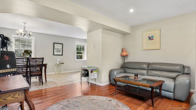 1371 Old North Colony Road, Meriden, CT 06450