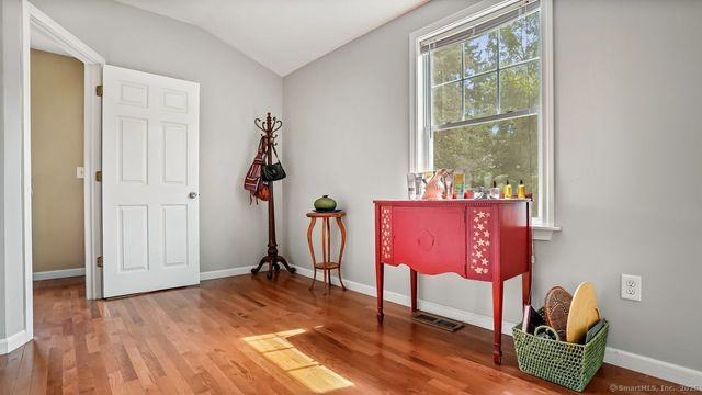 1371 Old North Colony Road, Meriden, CT 06450