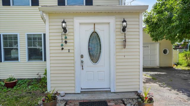 1371 Old North Colony Road, Meriden, CT 06450
