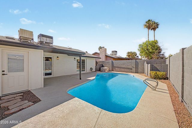 6743 S NEWBERRY Road, Tempe, AZ 85283