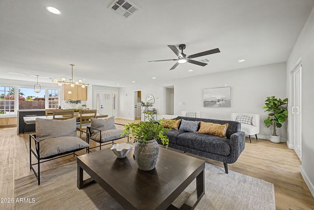 6743 S NEWBERRY Road, Tempe, AZ 85283