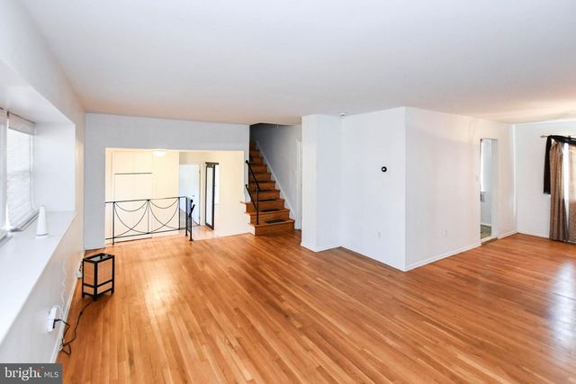 13323 WARBURTON DR, Fort Washington, MD 20744