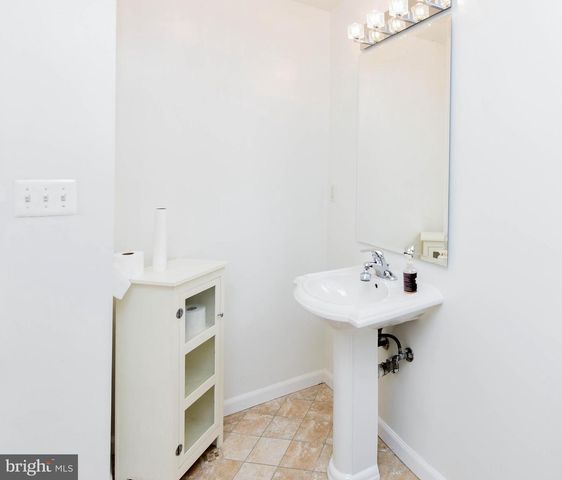 13323 WARBURTON DR, Fort Washington, MD 20744