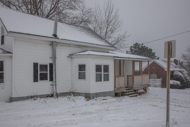 35 Bouck Street, Dannemora, NY 12929