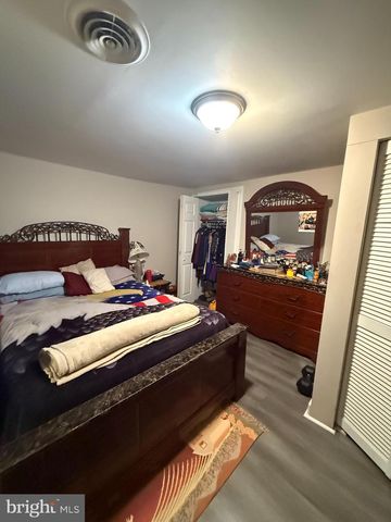 15 E FRONT ST, Trenton, NJ 08608