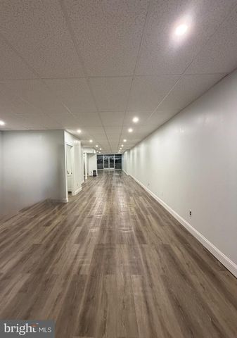 15 E FRONT ST, Trenton, NJ 08608