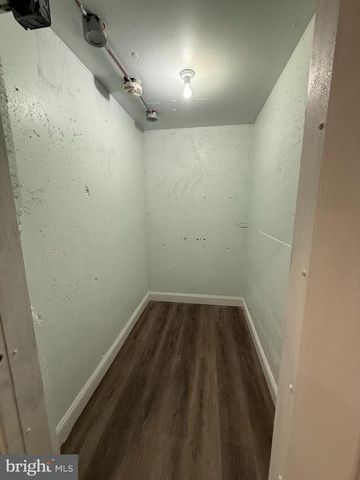 15 E FRONT ST, Trenton, NJ 08608
