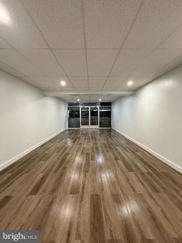 15 E FRONT ST, Trenton, NJ 08608