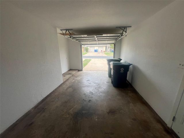 807 Lloyd LN A, Elgin, TX 78621