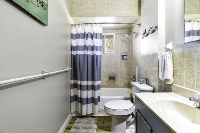 129 Second Avenue, Onalaska, TX 77360