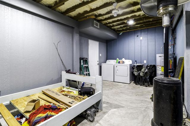 129 Second Avenue, Onalaska, TX 77360