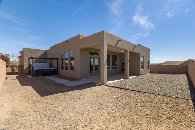 7436 Window Peak Road NW, Albuquerque, NM 87114