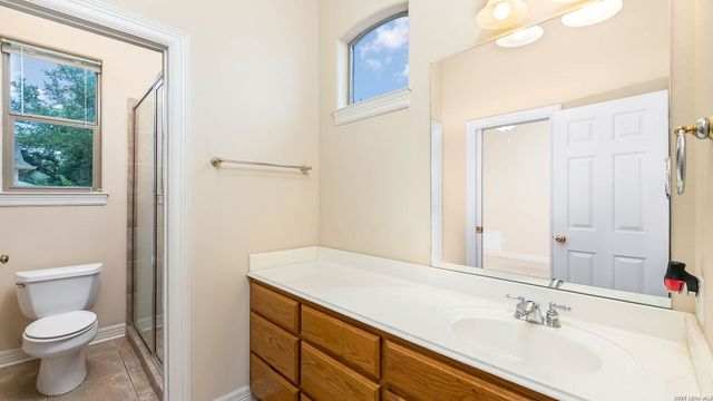 27509 Boerne Cliff Dr, Boerne, TX 78006
