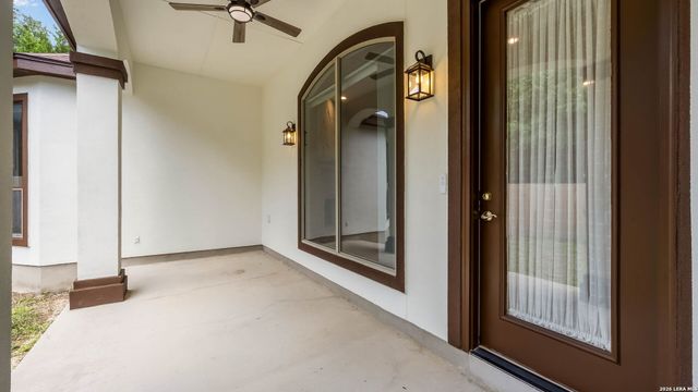 27509 Boerne Cliff Dr, Boerne, TX 78006