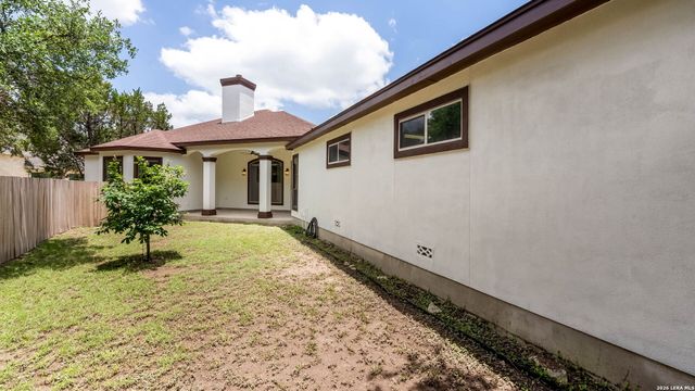27509 Boerne Cliff Dr, Boerne, TX 78006