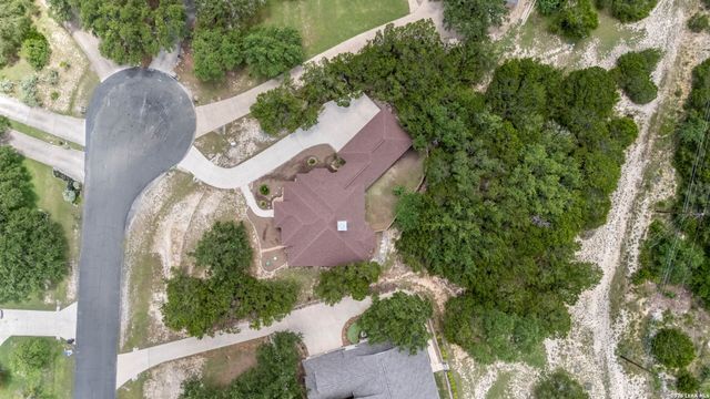 27509 Boerne Cliff Dr, Boerne, TX 78006