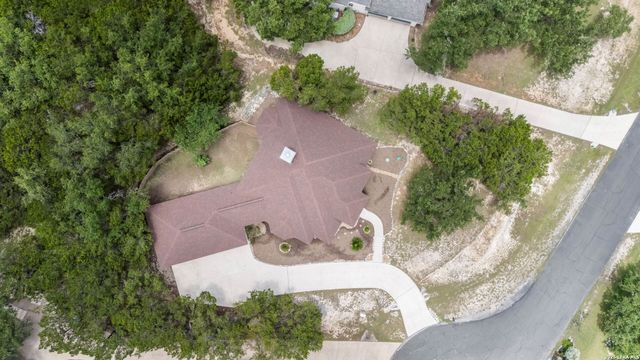 27509 Boerne Cliff Dr, Boerne, TX 78006
