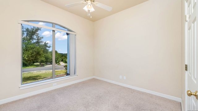 27509 Boerne Cliff Dr, Boerne, TX 78006