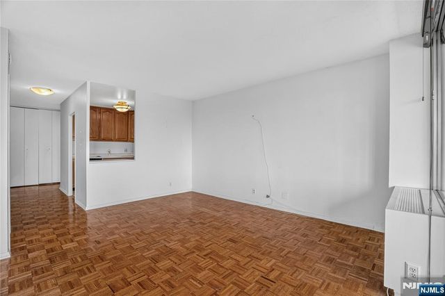 6 Horizon 602, Fort Lee, NJ 07024