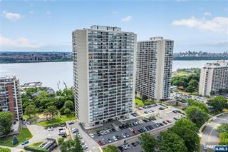 6 Horizon 602, Fort Lee, NJ 07024