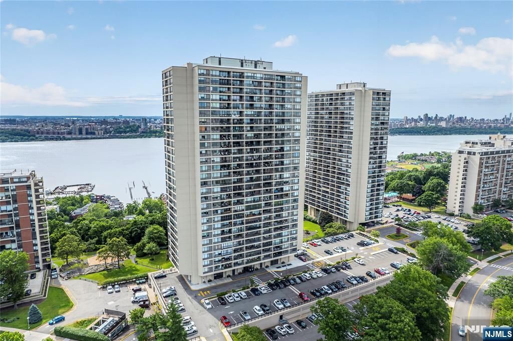 6 Horizon 602, Fort Lee, NJ 07024