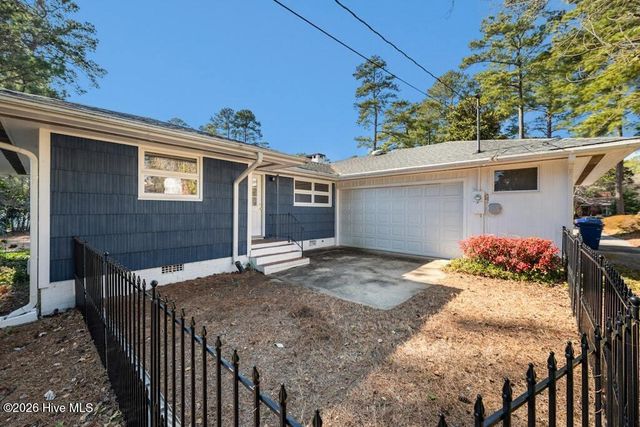 1117 S 1st Street, Smithfield, NC 27577