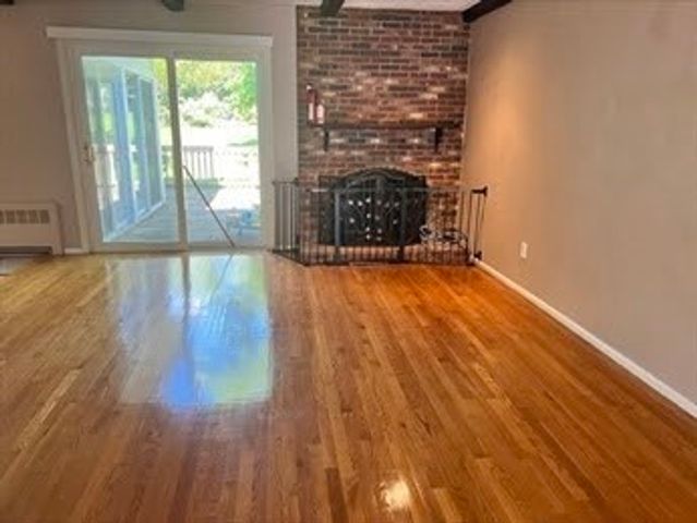 3 Hearthstone Cir, Natick, MA 01760