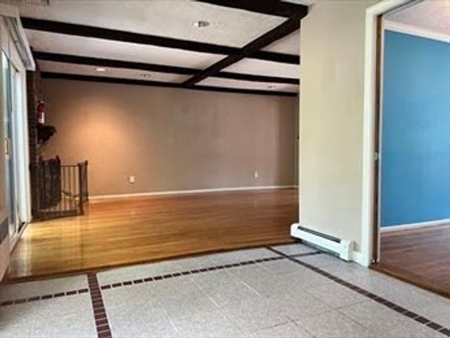 3 Hearthstone Cir, Natick, MA 01760