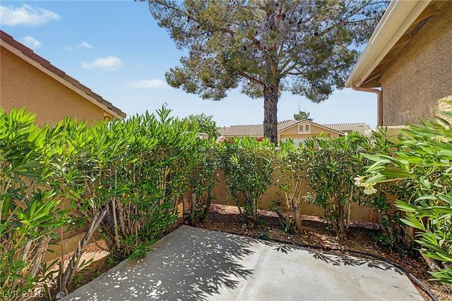 9300 Mount Cherie Avenue 101, Las Vegas, NV 89129