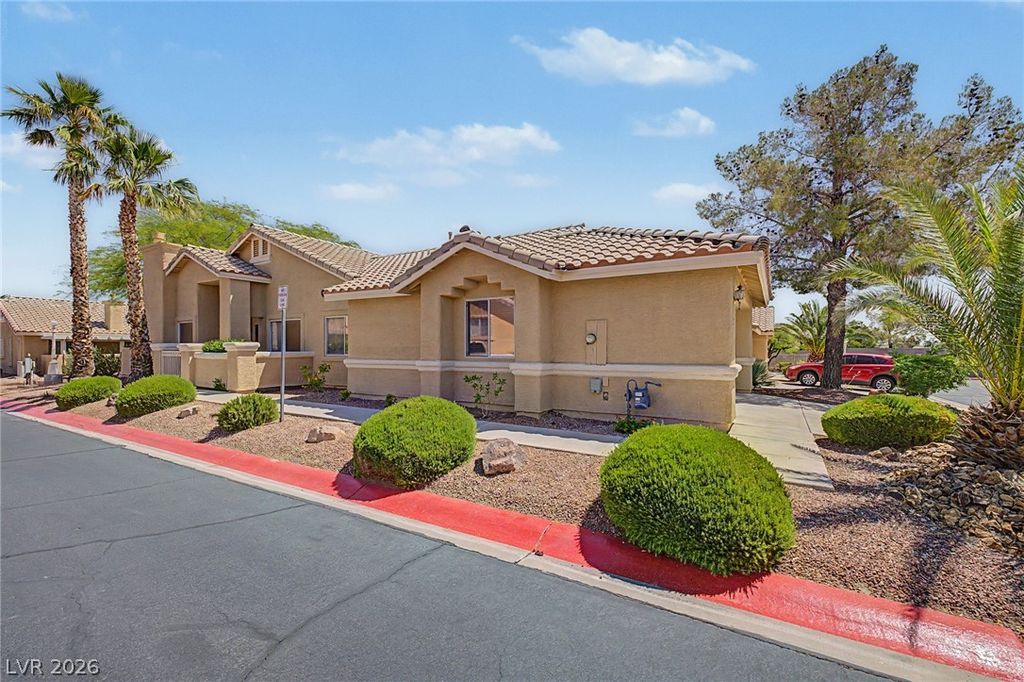 9300 Mount Cherie Avenue 101, Las Vegas, NV 89129