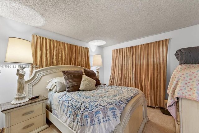 1125 NW 69th Avenue, Margate, FL 33063