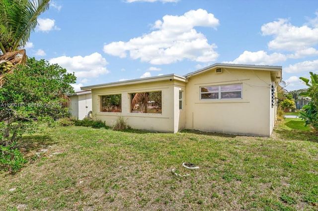 1125 NW 69th Avenue, Margate, FL 33063