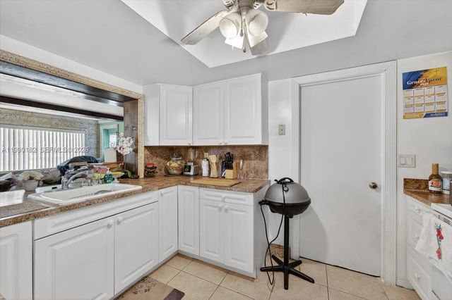 1125 NW 69th Avenue, Margate, FL 33063