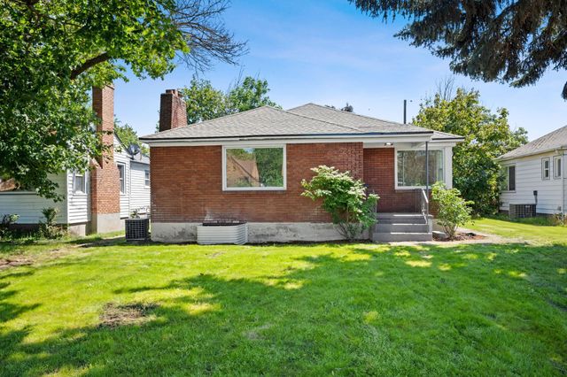 2618 N Washington St, Spokane, WA 99205